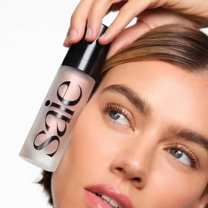 Saie Glowy Gel Hydratant Illuminateur Liquide Effet Rosée pour le Visage et le Corps, Contouring, Éclat Naturel Bâtonné Soleil, Kit Maquillage Beauté Pure