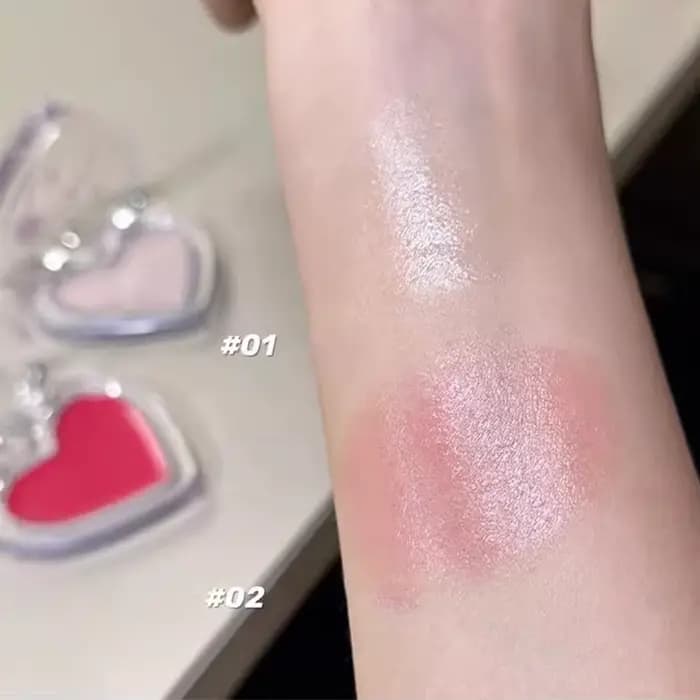 Crème surligneuse pour le visage