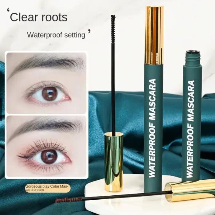 Mascara 4D, Noir