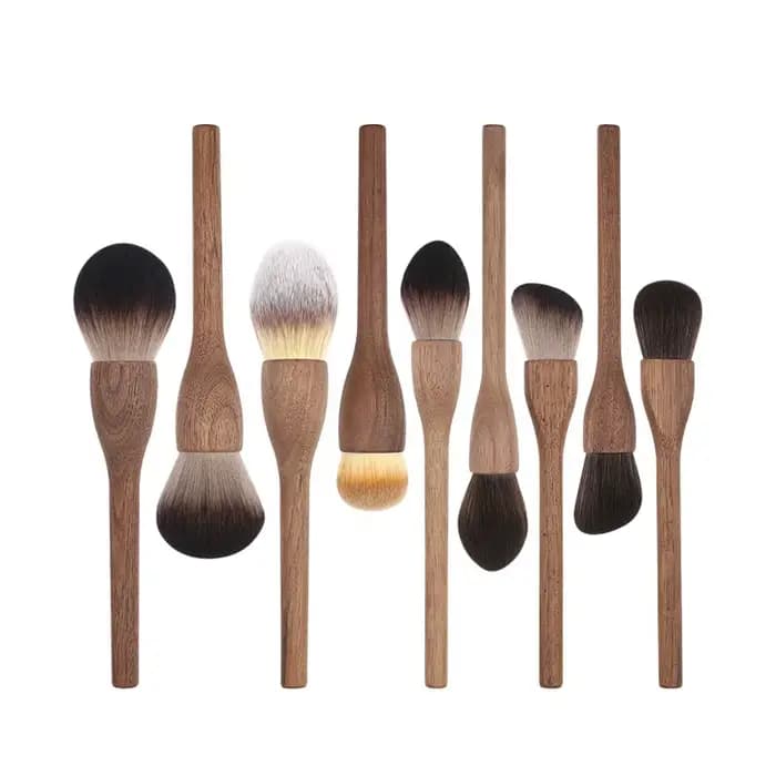 Pinceaux à manche en noyer pour maquillage