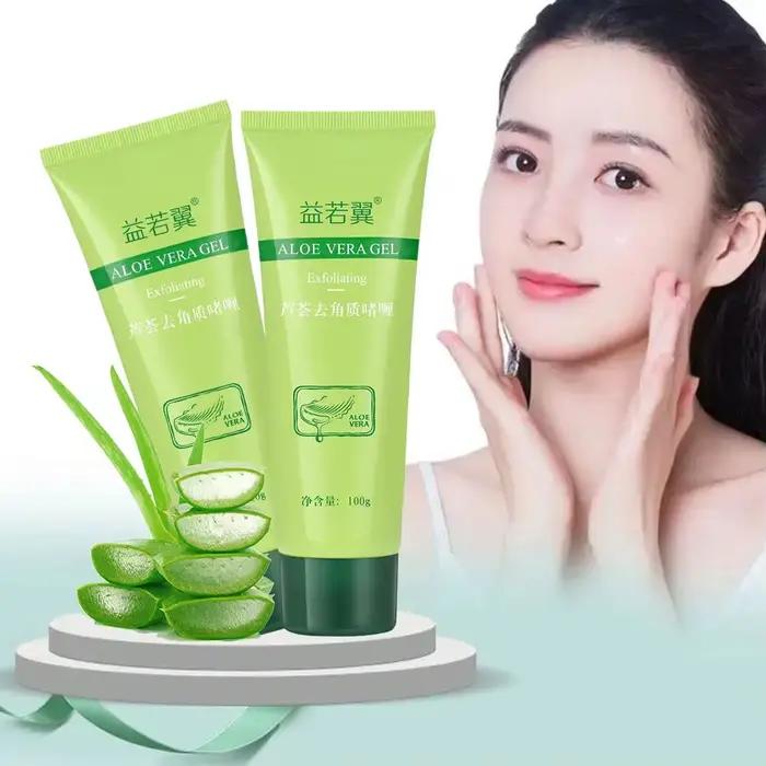 Gel exfoliant pour le visage à l'aloe vera