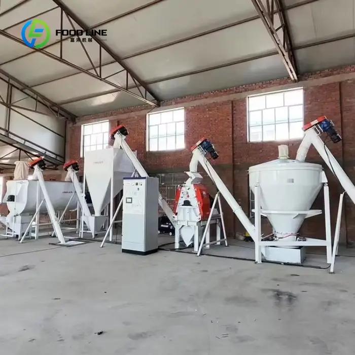 Usine de traitement des aliments en poudre pour volailles, ensemble complet personnalisé pour la production de poudre pour poules pondeuses, capacité 4-5 TPH