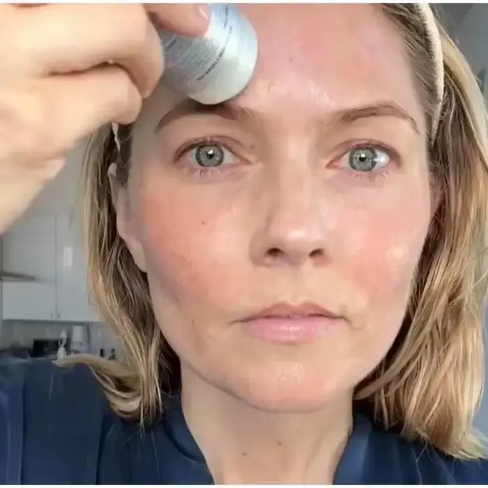 Stick d'essence pour le visage