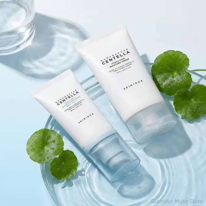 Sérum solaire hydratant Hyalu-Cica à la Centella coréenne SPF50 et crème hydratante