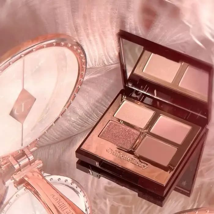 Palette de luxe Charlotte Tilbury avec des finitions nacrées