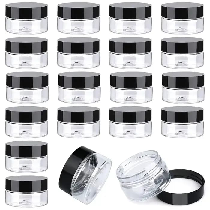 Pots de crème en plastique
