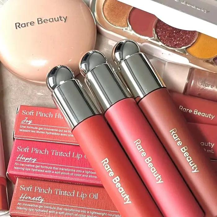Fard à joues liquide, rouge à lèvres