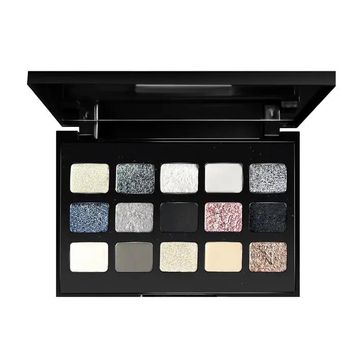 Palette de fards à paupières noirs fumés