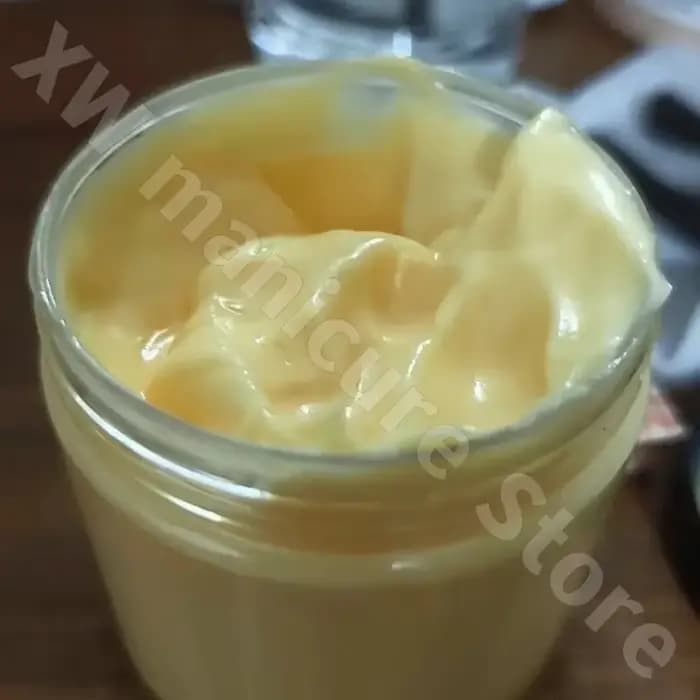 Crème éclaircissante pour le teint du visage