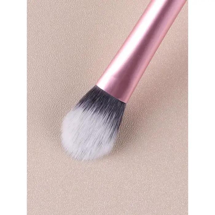 Pinceau de maquillage à blush portable et créatif pour tous les types de peau adapté aux différentes occasions et usages