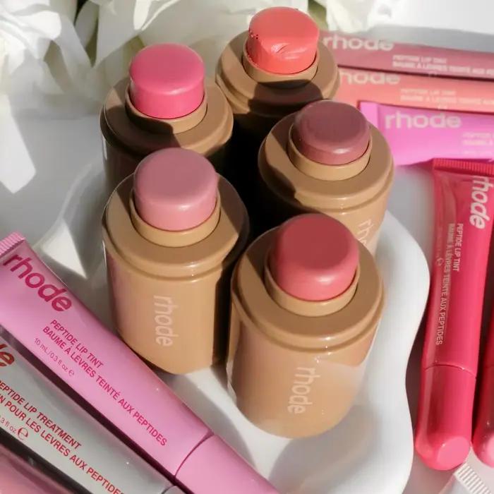 Rhode Pocket Blush Lip Stick ensemble de maquillage hydratant pour les lèvres et les joues rouge naturel crème blush facile à appliquer intense couleur pour femmes occasions spéciales