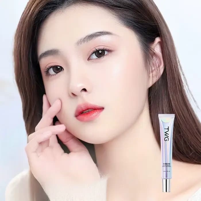 Base de maquillage radiante pour base de maquillage sans pores