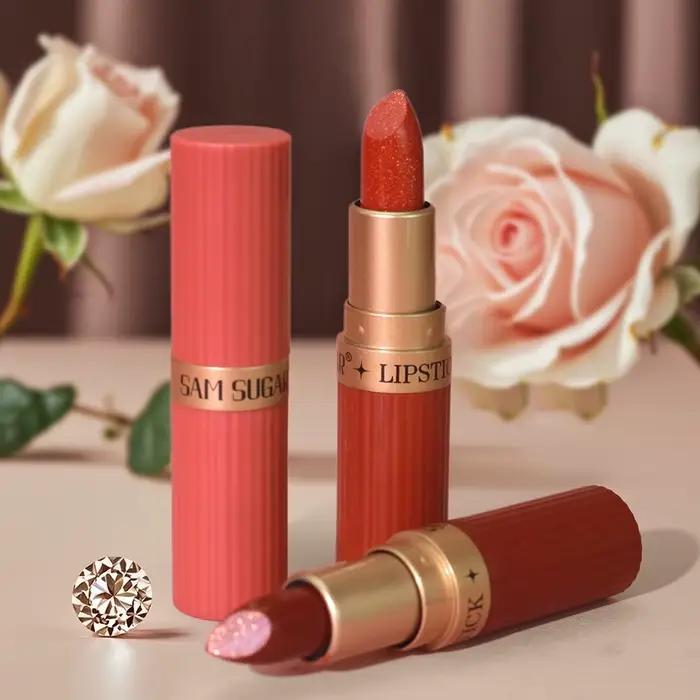 Rouge à lèvres luxueux à paillettes métalliques