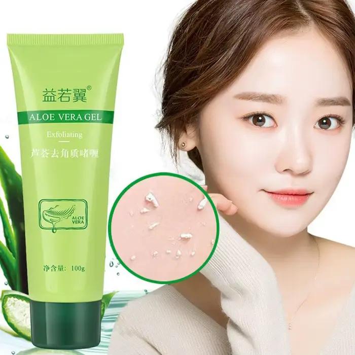 Gel exfoliant pour le visage à l'aloe vera