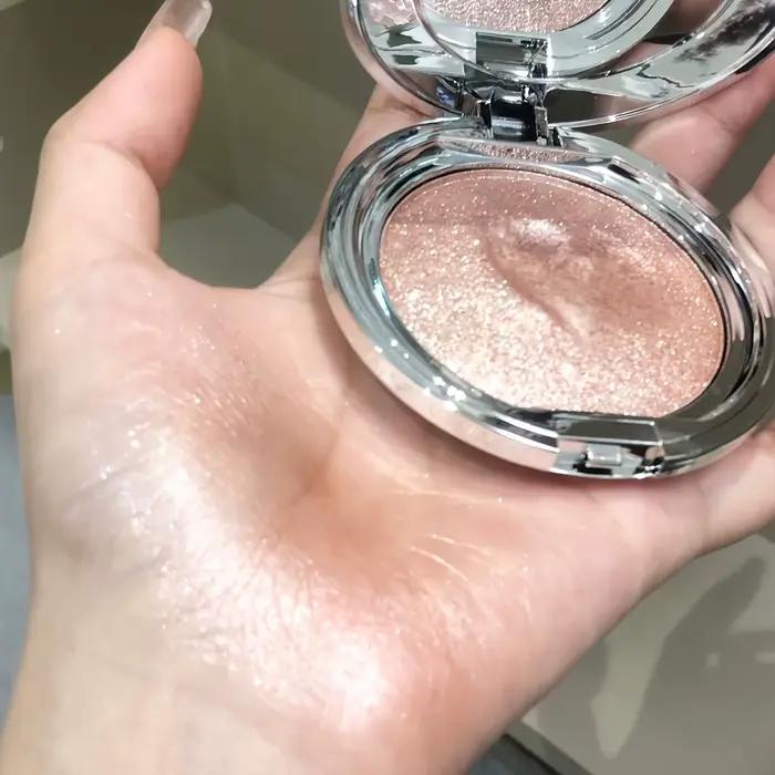 Crème illuminatrice pour le maquillage