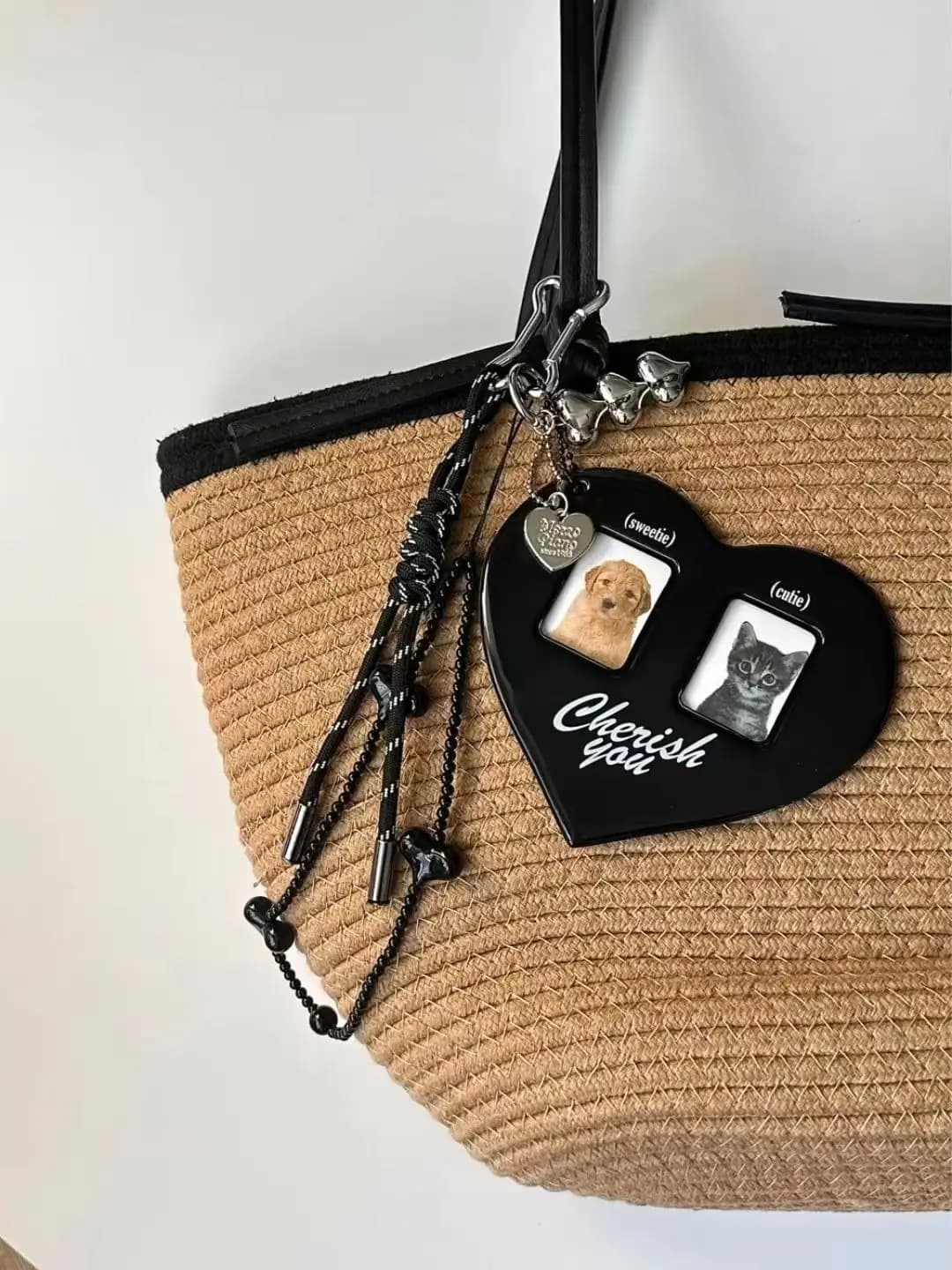 Breloques en forme de cœur pour sac et porte-clés, couleur noir et rouge, Design Simple, pour cadre 