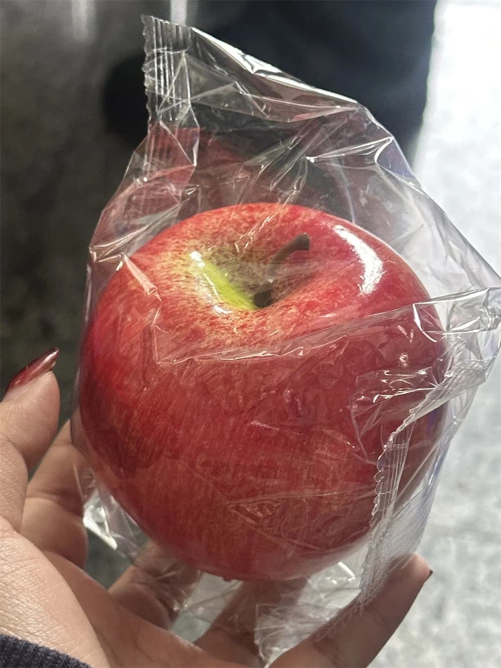 Caramel pomme bonbons manger sucré croustillant délicieux amour pommes charmant faux modèles aliment
