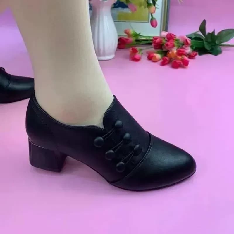 Bottes pour femmes 2025 nouvelles chaussures en cuir décontractées pour femmes confort bureau bottes