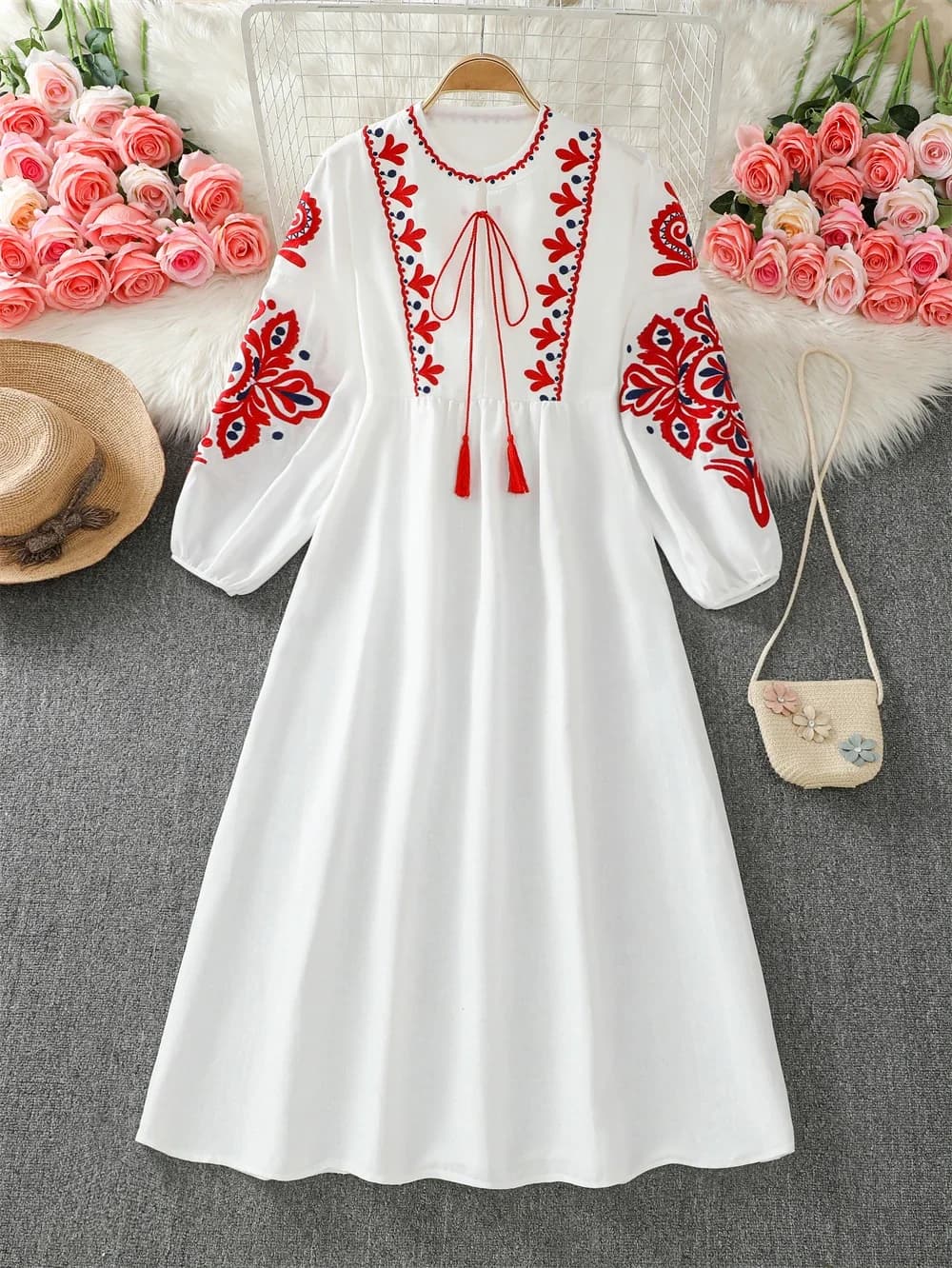 Boh0-Robe de Style Ethnique pour Femme, Brodée de Fleurs, Col Rond, Manches Lanternes, Plissée, Amin
