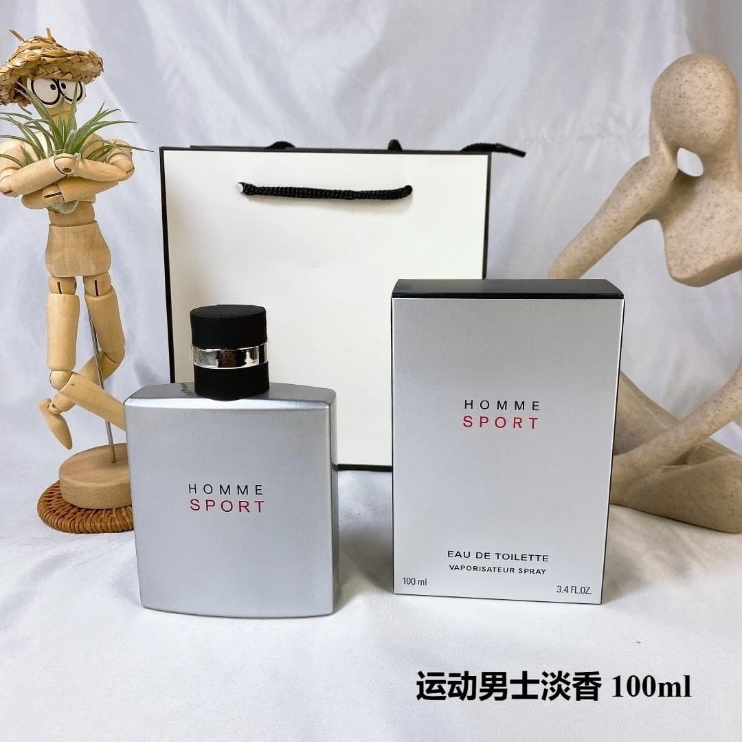 Parfum de marque 100 ml au parfum frais et énergique, alliant une touche sportive avec un charme élé