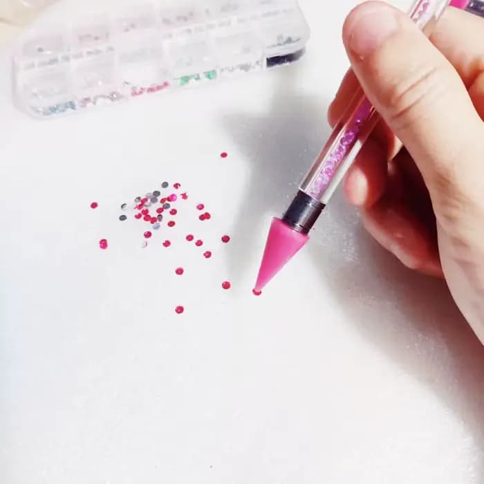Tête de cire de remplacement pour points d'ongles, strass/gemmes/charmes blancs et roses, pointes de