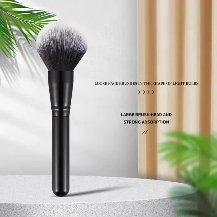 1 grand pinceau de maquillage noir pour poudre libre