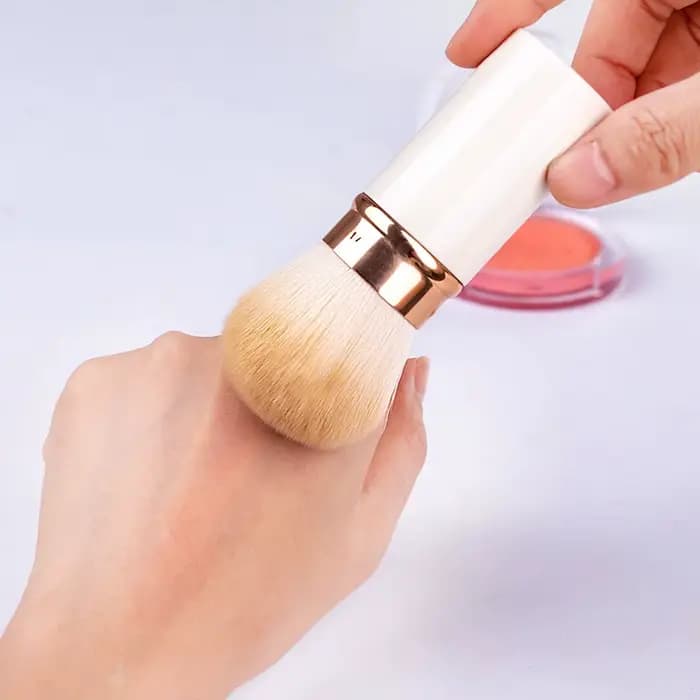 1 pièces pinceaux de maquillage professionnels fard à joues rétractable poudre fond de teint visage correcteur Kabuki