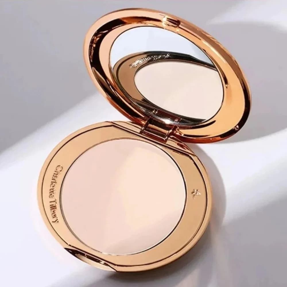 Poudre fixante mate Charlotte Tilbury, contrôle du sébum, lisse et durable, cosmétiques délicats ave